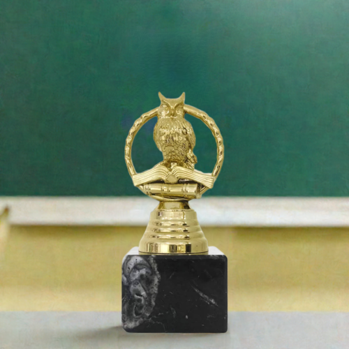 statuetka dla nauczyciela sowa mp285.png