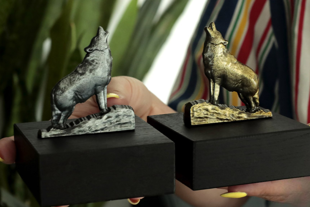 Statuetki zwierząt - statuetki odlewane wilki